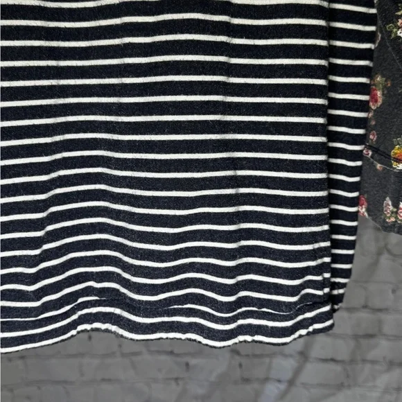 Striped Floral Hoodie - navy and White - Picture 3 of 4